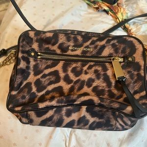 Michael kors crossbody